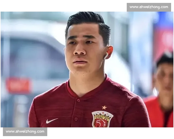 尴尬！前国脚之子留洋三年 0 球 0 助攻，回国无人问津转行娱乐圈