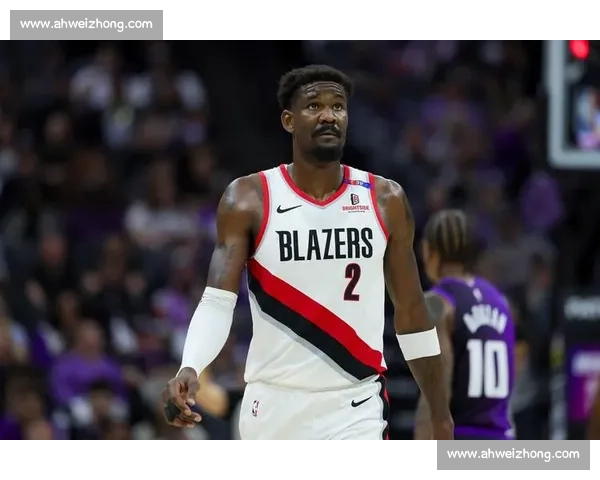 艾顿陨落：迟到、伤病与情绪失控，开拓者无奈买断 3560 万合同