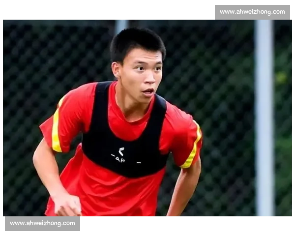 毛剑卿断言：王钰栋五年内难逢敌手，新一代天之骄子横空出世