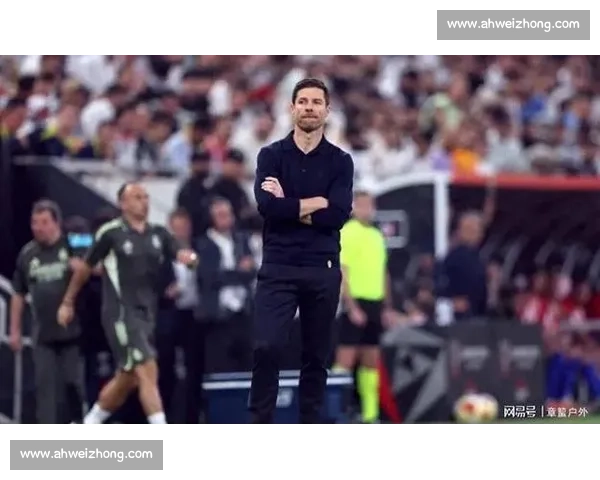 阿隆索皇马首秀温情时刻:爱妻助阵,伯纳乌见证新章 阿隆索皇马首秀温情时刻:爱妻助阵,伯纳乌见证新章