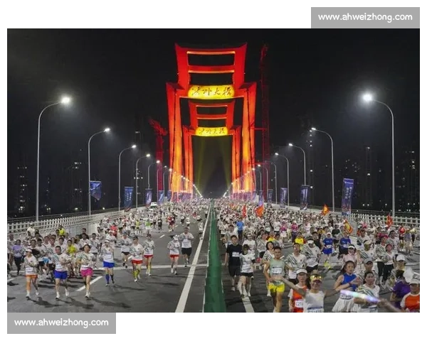 洪州大桥见证万人双向奔赴 南昌夜跑点燃全城热恋