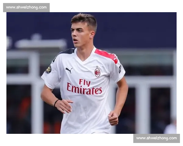 马尔蒂尼家族传奇影像曝光：红黑血脉铸就防守艺术巅峰