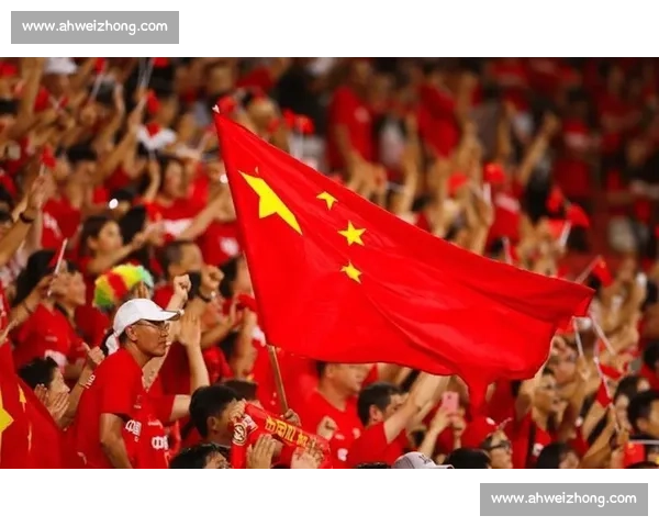 扔掉小马扎!跨省球迷夜奔 300 公里 “潜入” 苏超现场 扔掉小马扎!跨省球迷夜奔 300 公里 “潜入” 苏超现场