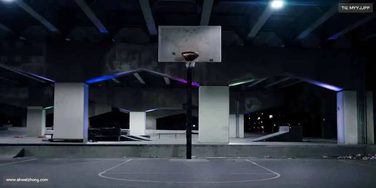 米兰·(milan)体育官网足球划过天空的弧线,是青春最动人的轨迹!⚽